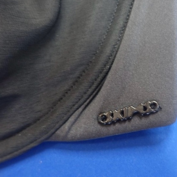 Skims No Show Molded Unlined Balconette Bra Onyx Size 42D NWT - Picture 2 of 8